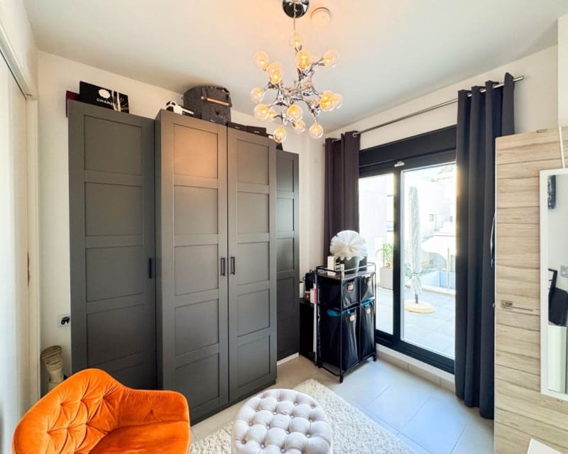 3 bedroom Villa for sale in Villamartin with pool - € 349,900 (Ref: 9783424)