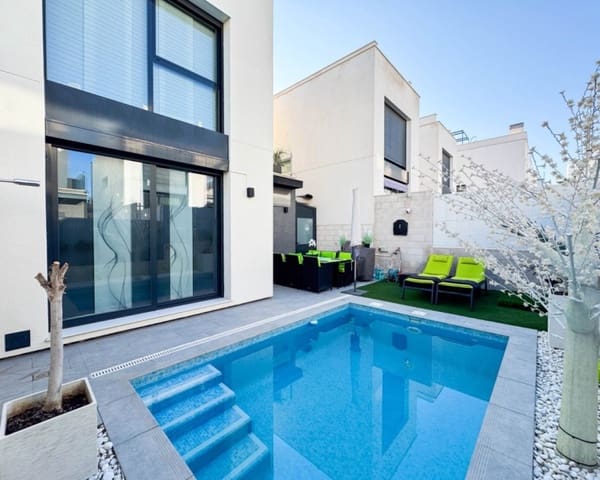 3 slaapkamer Villa te koop in Villamartin, Orihuela met zwembad - € 349.900 (Ref: 9783424)