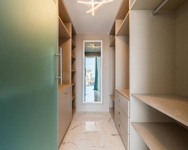 3 Zimmer Villa zu verkaufen in Villamartin, Orihuela mit Pool - 575.000 € (Ref: 9784076)