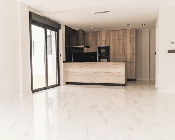 4 sovrum Villa till salu i Punta Prima, Orihuela med pool garage - 699 900 € (Ref: 9784082)