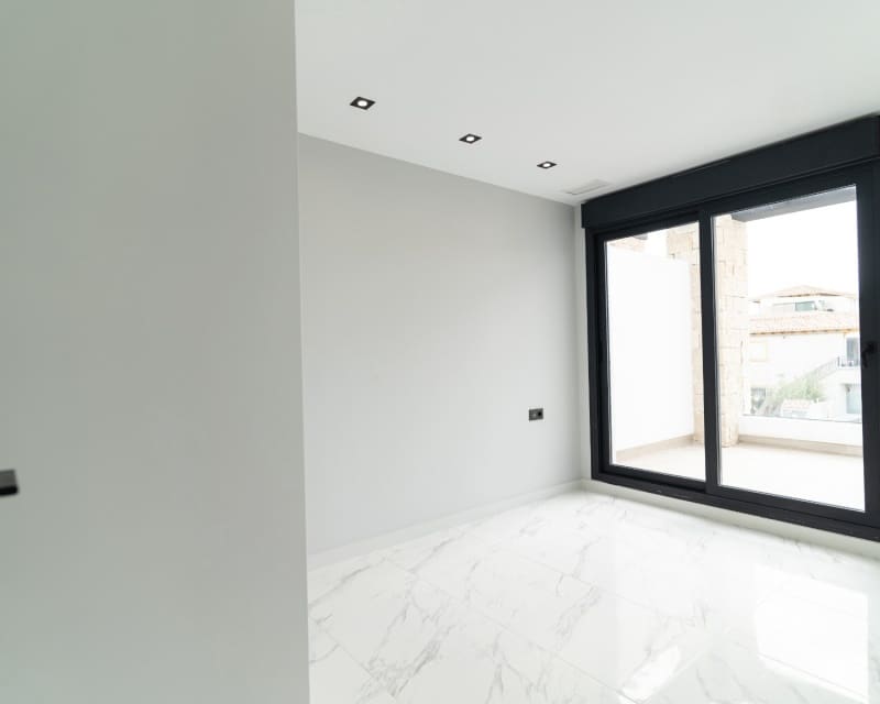 4 sovrum Villa till salu i Orihuela Costa med pool garage - 699 900 € (Ref: 9784082)