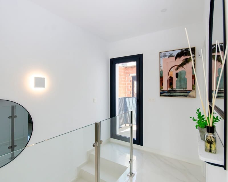 3 soveværelse Villa til salg i San Miguel de Salinas med swimmingpool garage - € 375.000 (Ref: 9784085)