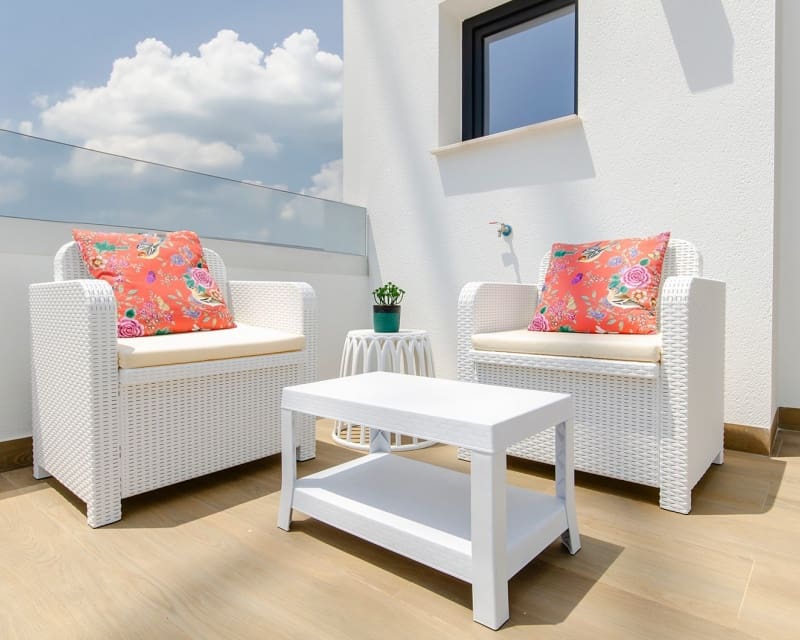 3 soveværelse Villa til salg i San Miguel de Salinas med swimmingpool garage - € 375.000 (Ref: 9784085)