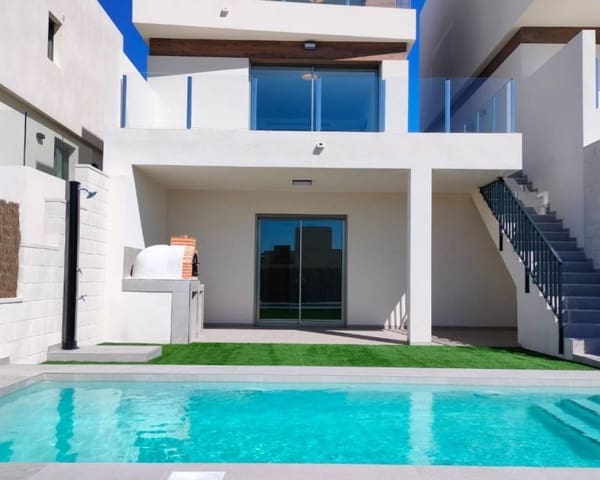 3 soveværelse Villa til salg i Villamartin, Orihuela med swimmingpool - € 509.900 (Ref: 9784087)