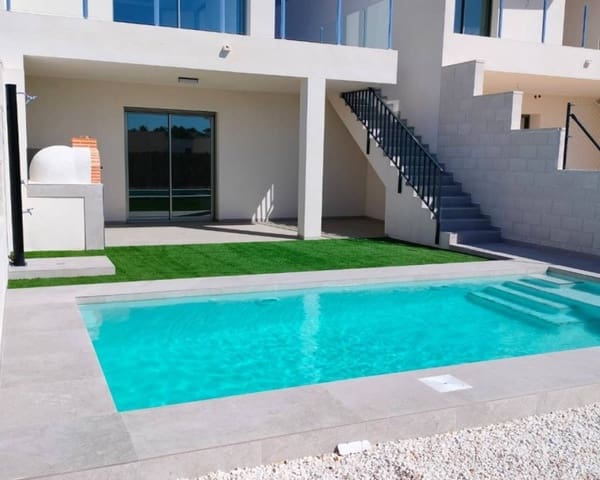 3 soveværelse Villa til salg i Villamartin, Orihuela med swimmingpool - € 509.900 (Ref: 9784087)
