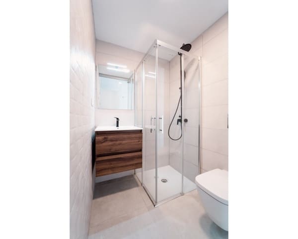 2 slaapkamer Appartement te koop in Villamartin, Orihuela met zwembad - € 249.000 (Ref: 9784088)