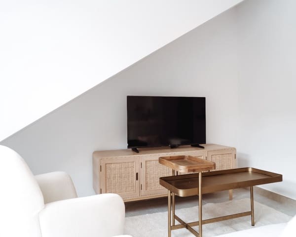 2 slaapkamer Appartement te koop in Villamartin, Orihuela met zwembad - € 249.000 (Ref: 9784088)