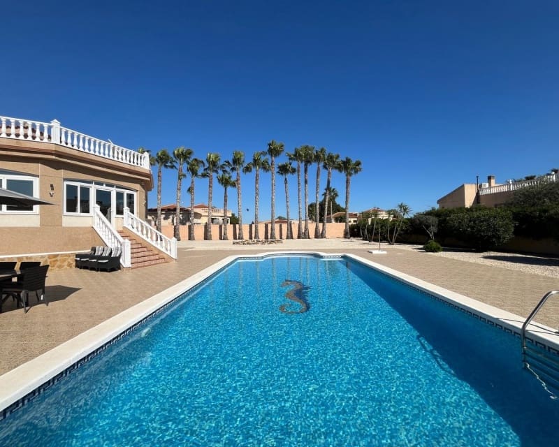 5 sypialnia Willa na sprzedaż w Catral z basenem - 449 995 € (Ref: 9784371)