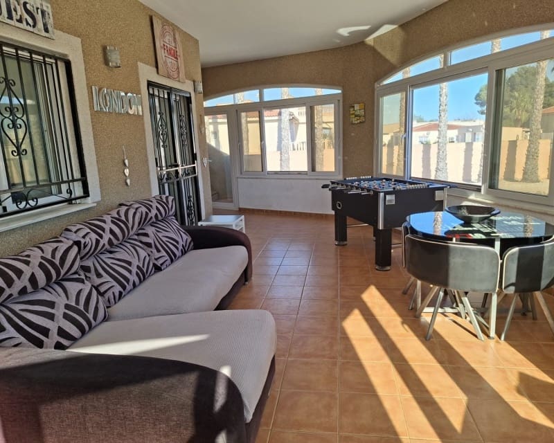 5 sypialnia Willa na sprzedaż w Catral z basenem - 449 995 € (Ref: 9784371)