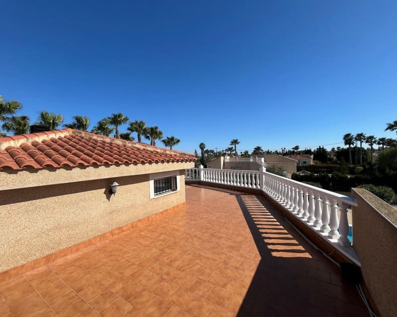 5 sypialnia Willa na sprzedaż w Catral z basenem - 449 995 € (Ref: 9784371)