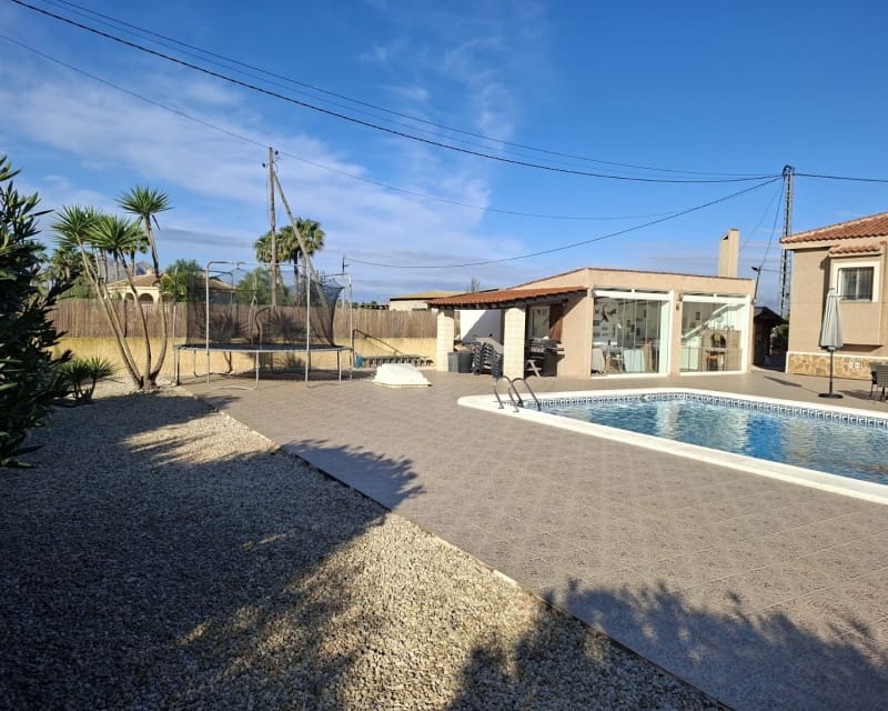 5 sypialnia Willa na sprzedaż w Catral z basenem - 449 995 € (Ref: 9784371)