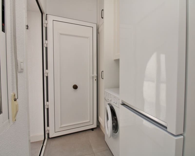 3 bedroom Villa for sale in Villamartin with pool - € 499,000 (Ref: 9784372)