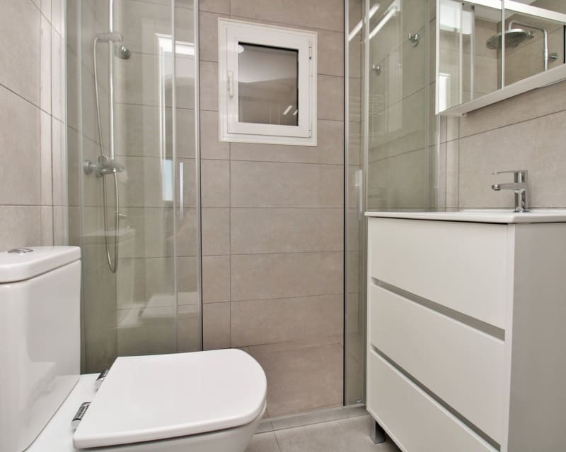 3 bedroom Villa for sale in Villamartin with pool - € 499,000 (Ref: 9784372)