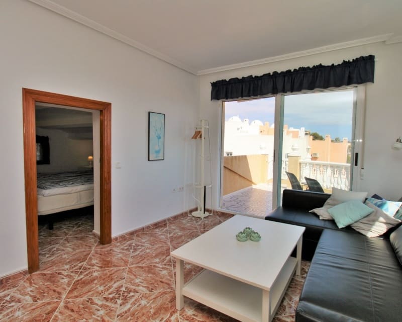 3 bedroom Villa for sale in Villamartin with pool - € 499,000 (Ref: 9784372)