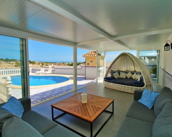 3 soverom Villa til salgs i Villamartin, Orihuela med svømmebasseng - € 499 000 (Ref: 9784372)