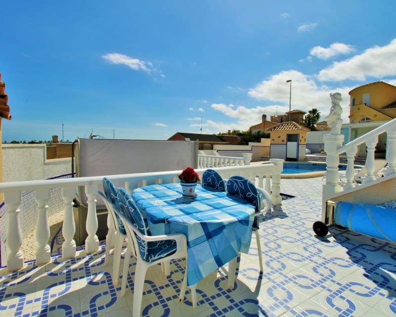 3 bedroom Villa for sale in Villamartin with pool - € 499,000 (Ref: 9784372)