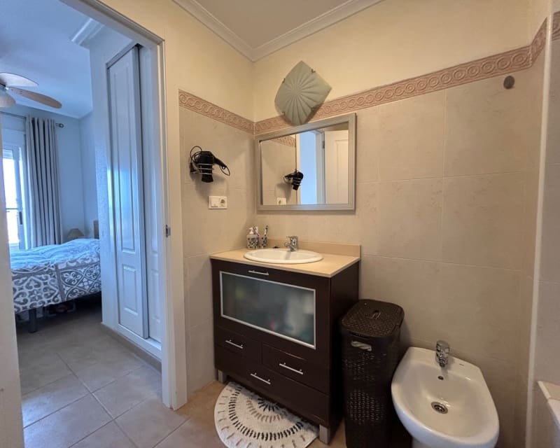 2 slaapkamer Appartement te koop in Jacarilla met zwembad - € 108.000 (Ref: 9784373)