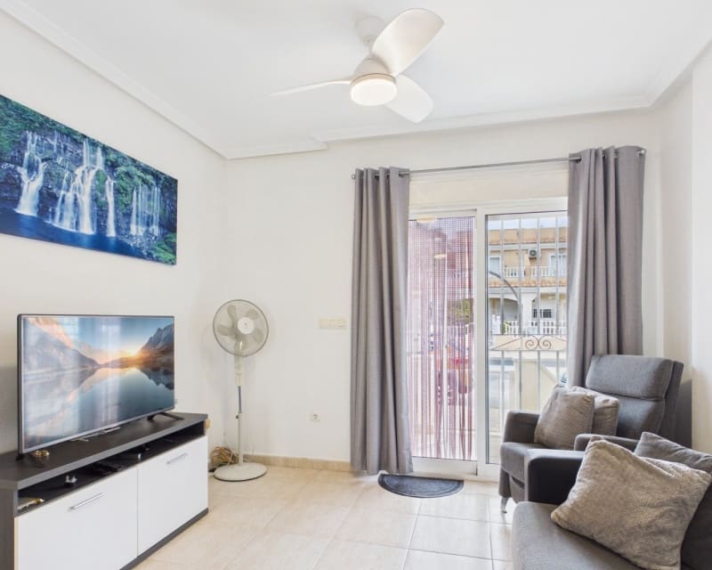 2 soverom Leilighet til salgs i Los Alcazares - € 179 950 (Ref: 9784375)