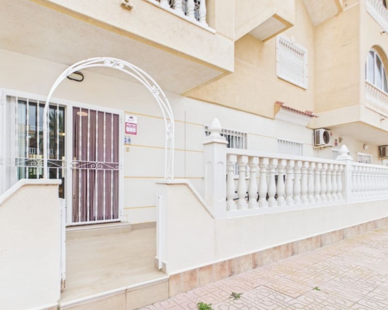 2 soverom Leilighet til salgs i Los Alcazares - € 179 950 (Ref: 9784375)