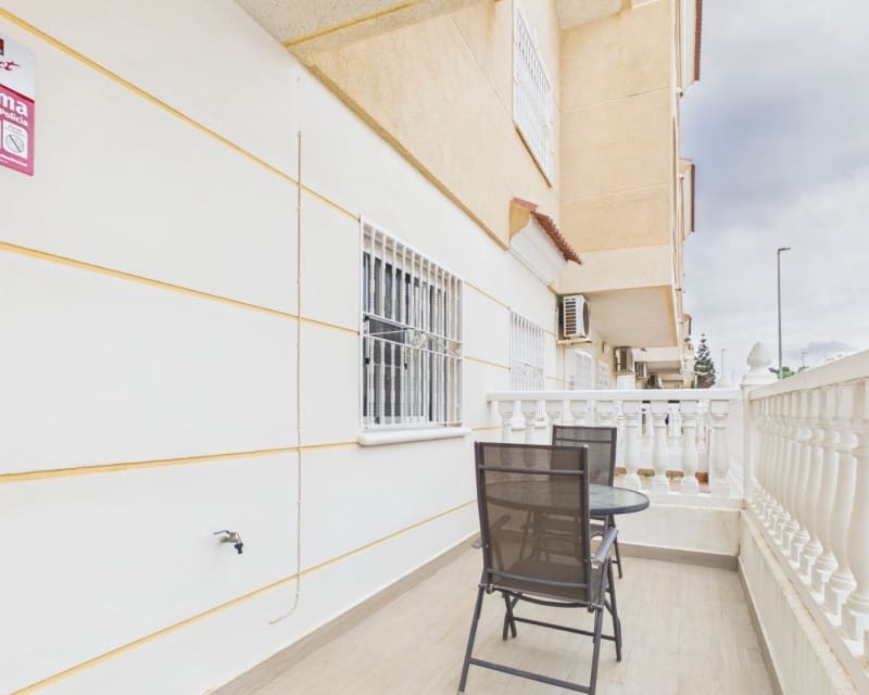 2 soverom Leilighet til salgs i Los Alcazares - € 179 950 (Ref: 9784375)