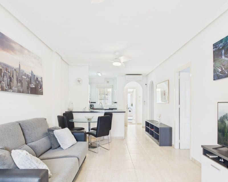 Apartamento de 2 habitaciones en Los Alcázares en venta - 179.950 € (Ref: 9784375)