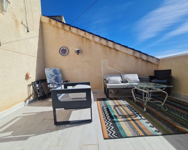 3 soveværelse Byhus til salg i Villamartin med swimmingpool - € 198.000 (Ref: 9784376)