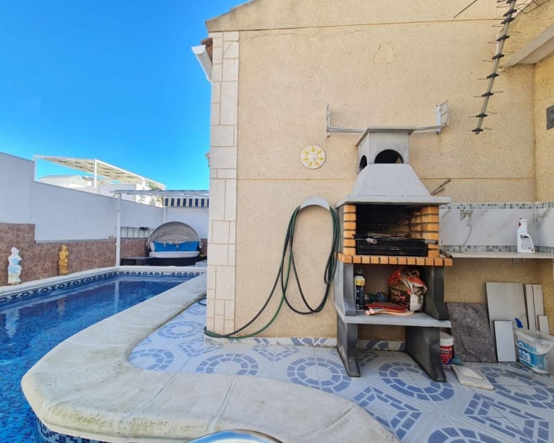 3 soveværelse Byhus til salg i Villamartin med swimmingpool - € 198.000 (Ref: 9784376)