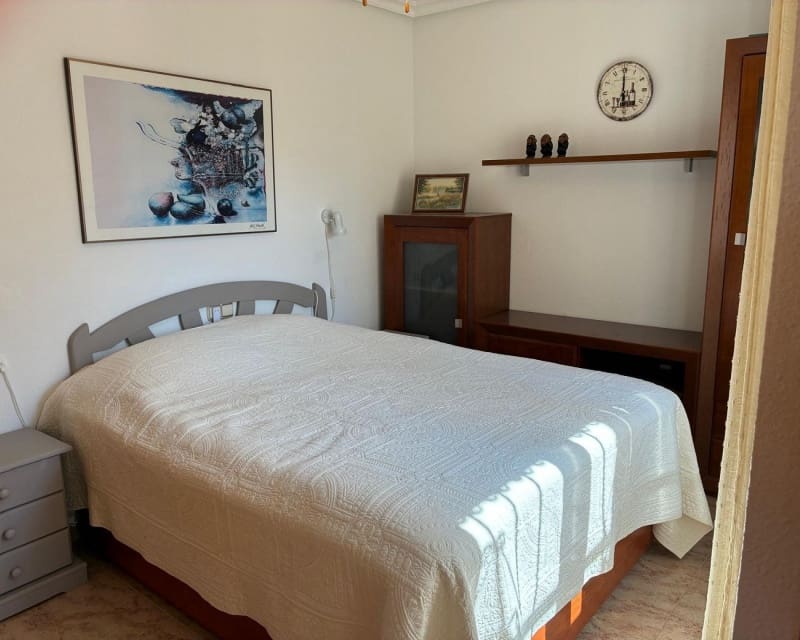 3 bedroom Villa for sale in Villamartin with pool - € 249,950 (Ref: 9784379)