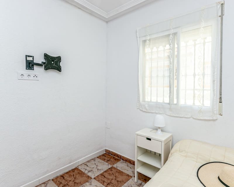 3 quarto Moradia para venda em Playa Flamenca com piscina - 224 500 € (Ref: 9784380)