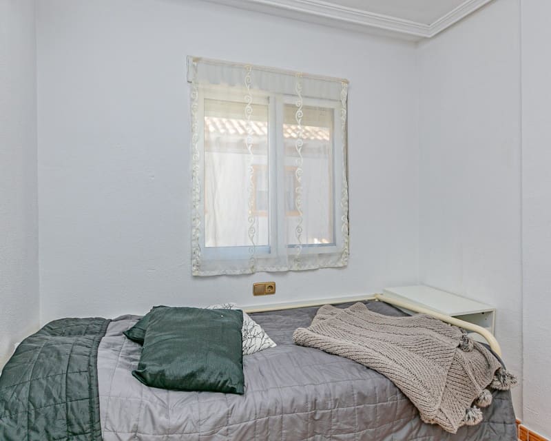 3 quarto Moradia para venda em Playa Flamenca com piscina - 224 500 € (Ref: 9784380)