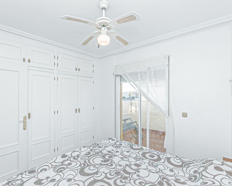 3 quarto Moradia para venda em Playa Flamenca com piscina - 224 500 € (Ref: 9784380)