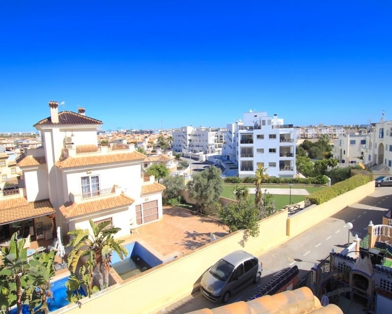 3 quarto Apartamento para venda em La Zenia com piscina - 185 000 € (Ref: 9784381)