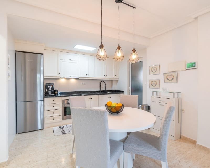 3 quarto Moradia para venda em Playa Flamenca com piscina - 279 000 € (Ref: 9784383)