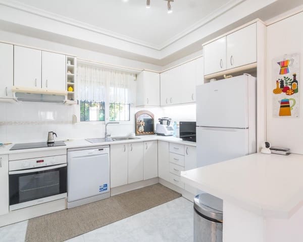 3 Zimmer Villa zu verkaufen in Playa Flamenca, Orihuela mit Pool - 640.000 € (Ref: 9784384)