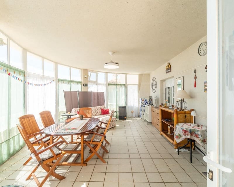 3 Zimmer Villa zu verkaufen in Playa Flamenca mit Pool - 640.000 € (Ref: 9784384)