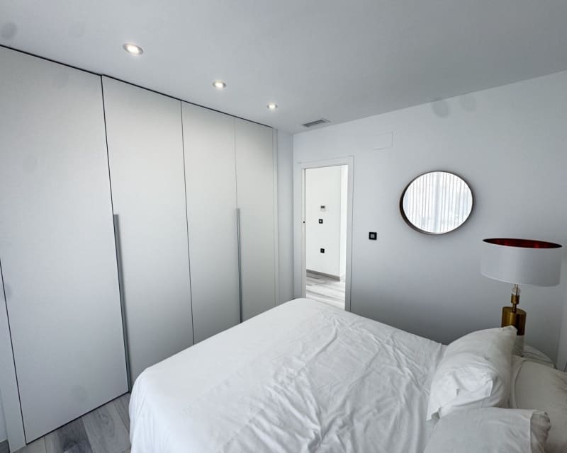 4 Zimmer Villa zu verkaufen in Cabo Roig mit Pool - 649.000 € (Ref: 9784385)