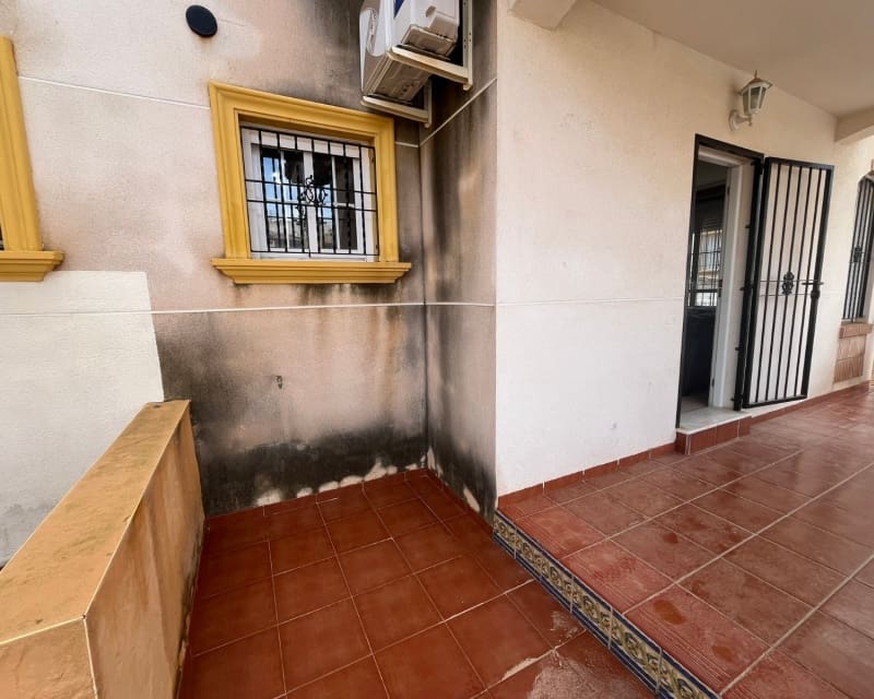 3 soveværelse Villa til salg i Cabo Roig med swimmingpool - € 205.000 (Ref: 9784386)