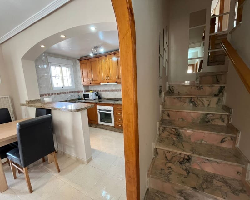 3 soveværelse Villa til salg i Cabo Roig med swimmingpool - € 205.000 (Ref: 9784386)