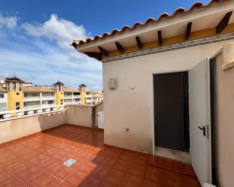 3 soveværelse Villa til salg i Cabo Roig med swimmingpool - € 205.000 (Ref: 9784386)