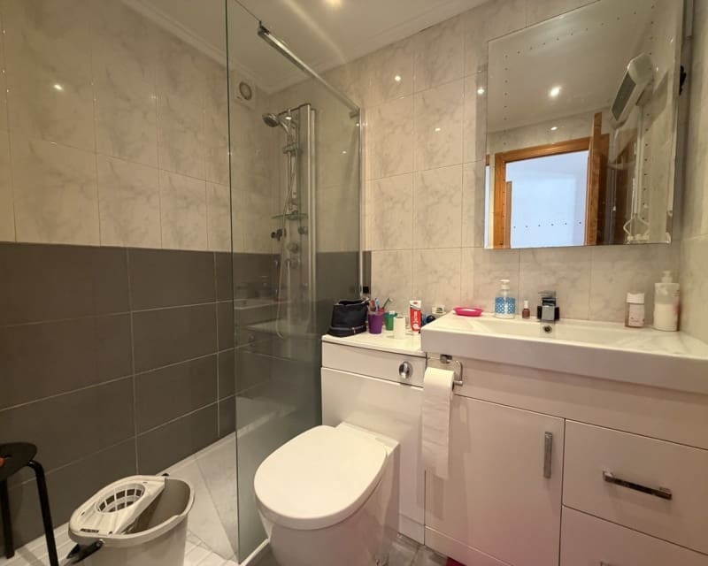 2 Zimmer Apartment zu verkaufen in Villamartin mit Pool - 159.995 € (Ref: 9784388)