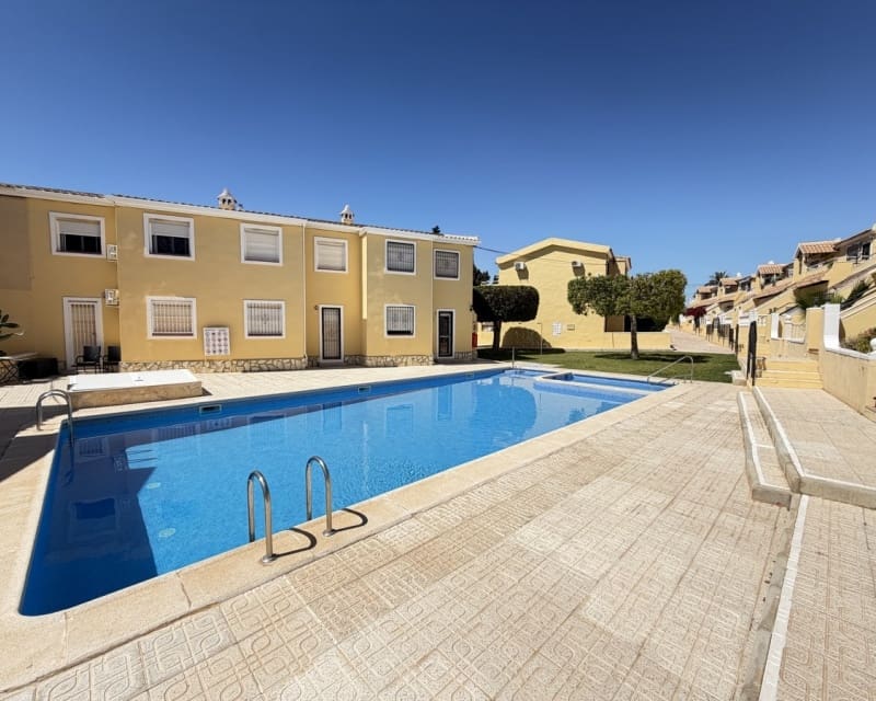 2 Zimmer Apartment zu verkaufen in Villamartin mit Pool - 159.995 € (Ref: 9784388)
