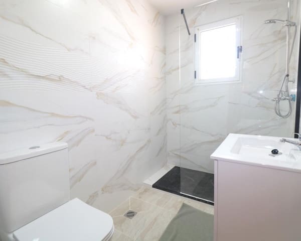 3 camera da letto Villa in vendita in El Chaparral - La Siesta - La Torreta, Torrevieja con piscina - 228.000 € (Rif: 9784389)