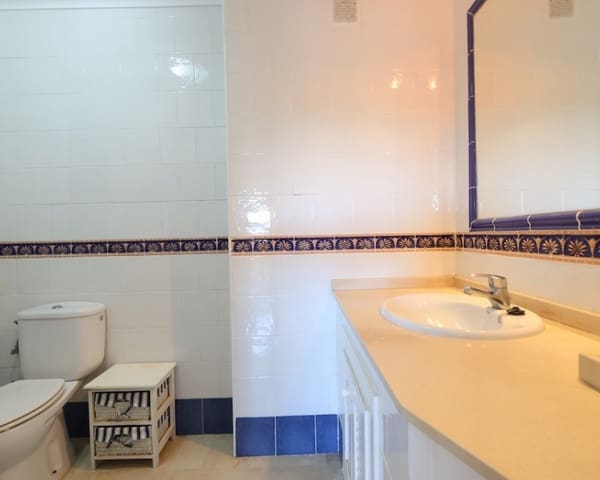 2 soveværelse Lejlighed til salg i Playa Flamenca, Orihuela med swimmingpool - € 179.000 (Ref: 9784390)