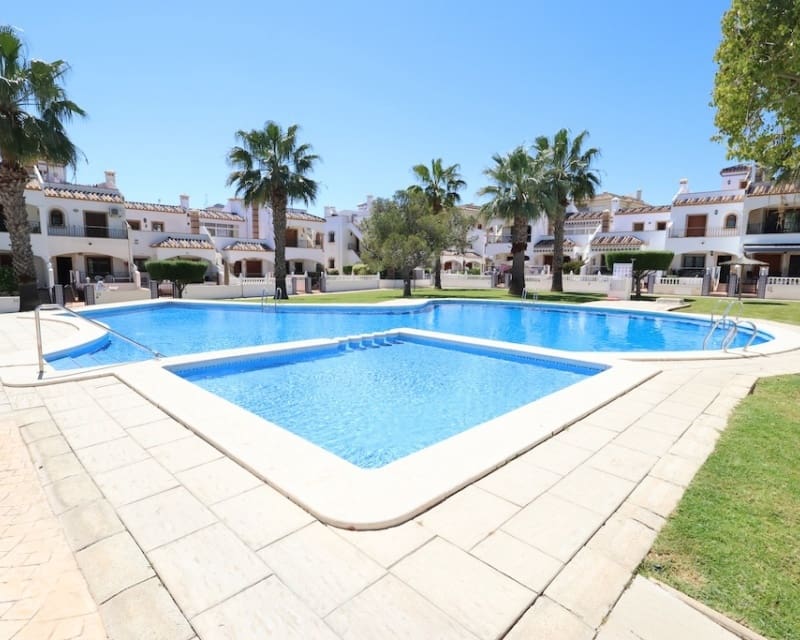 2 bedroom Apartment for sale in Playa Flamenca with pool - € 179,000 (Ref: 9784390)