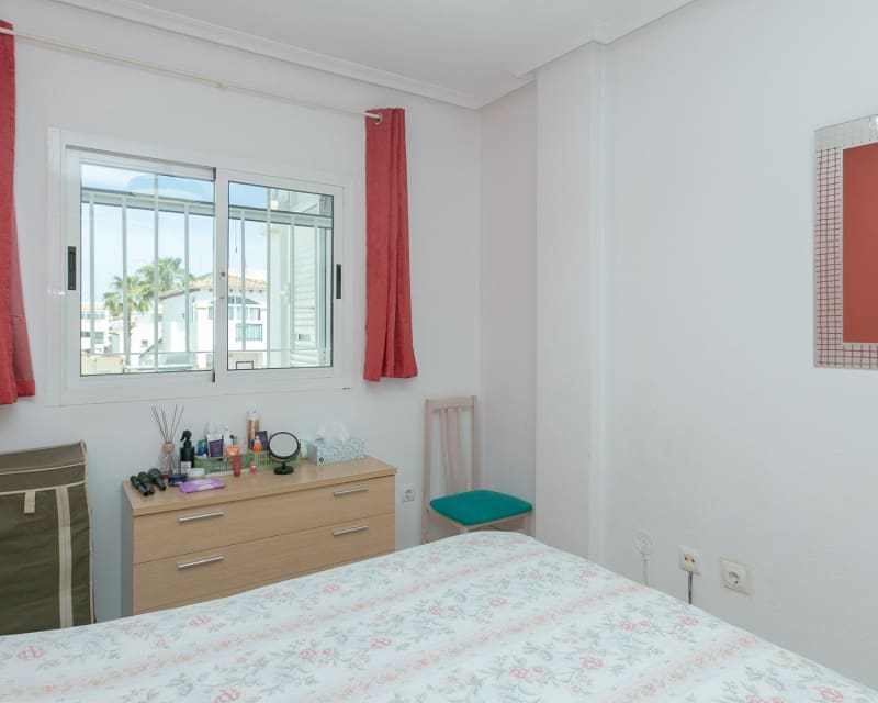 3 sypialnia Apartament na sprzedaż w Playa Flamenca z basenem - 219 000 € (Ref: 9789921)