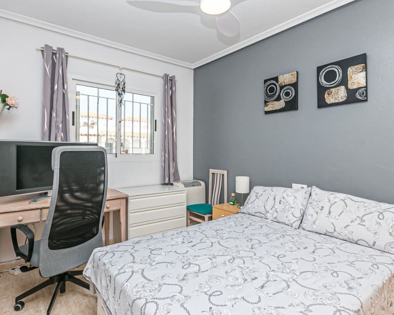 3 sypialnia Apartament na sprzedaż w Playa Flamenca z basenem - 219 000 € (Ref: 9789921)