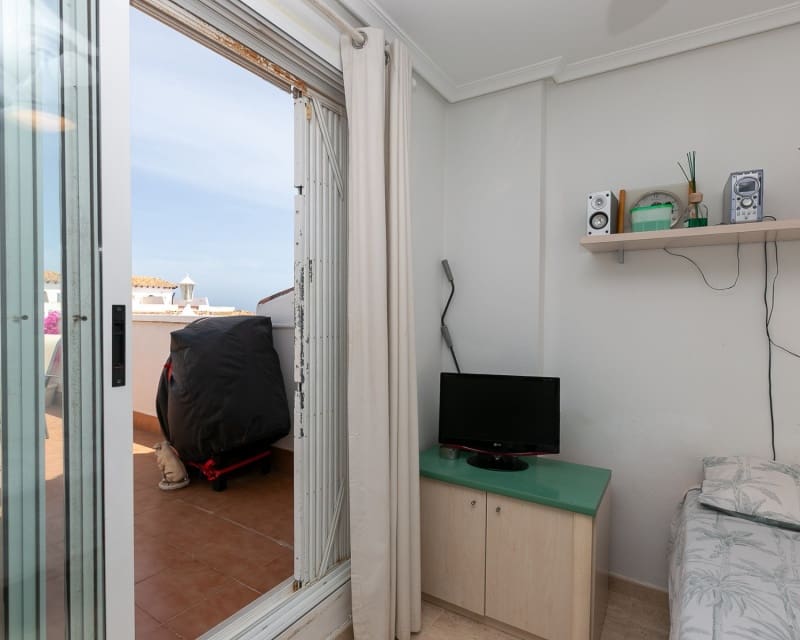 3 sypialnia Apartament na sprzedaż w Playa Flamenca z basenem - 219 000 € (Ref: 9789921)