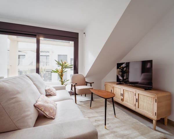 2 slaapkamer Appartement te koop in Villamartin, Orihuela met zwembad - € 274.000 (Ref: 9794269)