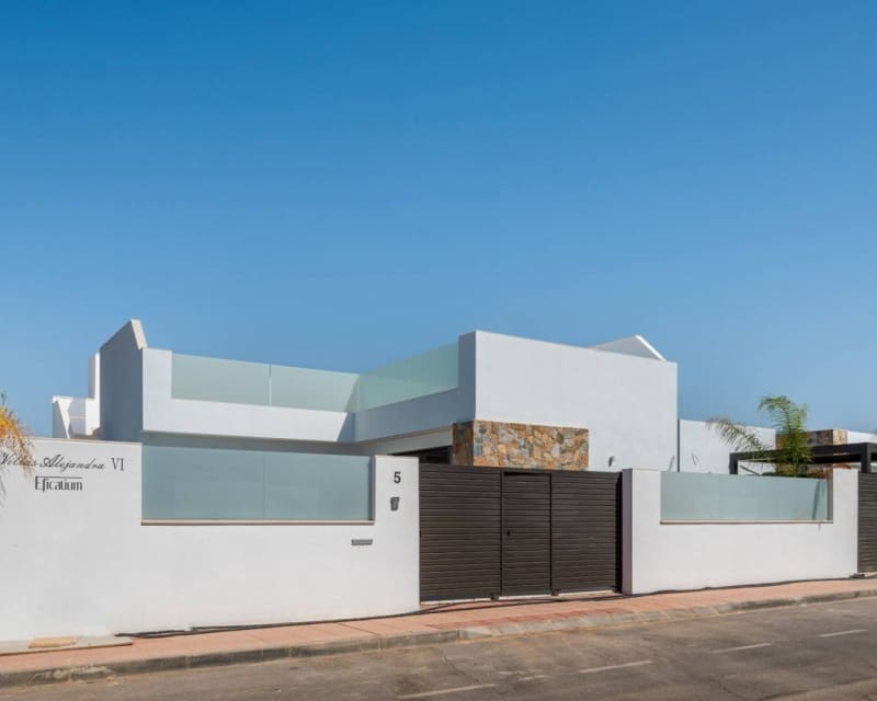 3 sovrum Villa till salu i Lo Pagan med pool garage - 499 000 € (Ref: 9794270)