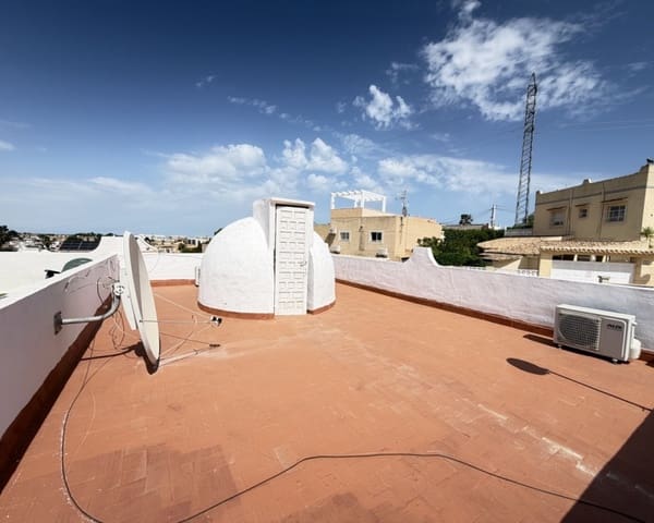 Casa de 2 habitaciones en Villamartin, Orihuela en venta - 219.995 € (Ref: 9802567)